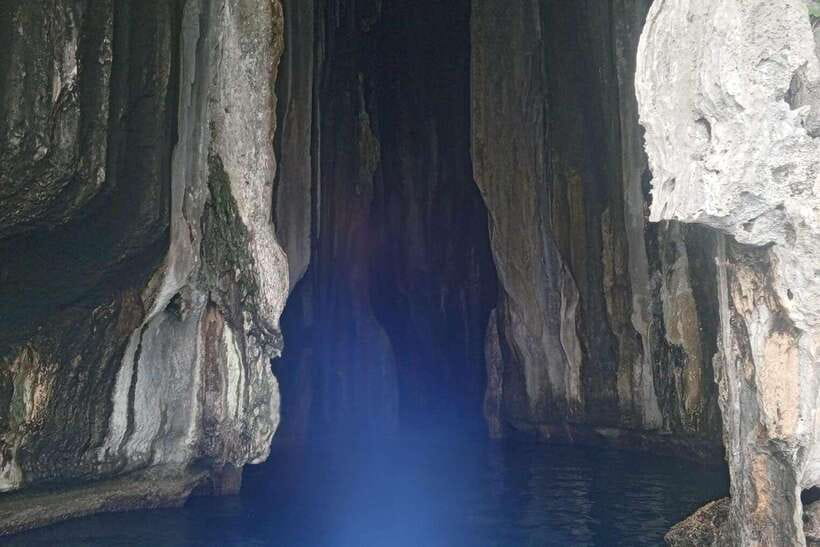 El Nido: Tour B with Snake Island, Cudugnon Cave, and More - Cudugnon Cave with lunch: rock formations plus a timed break