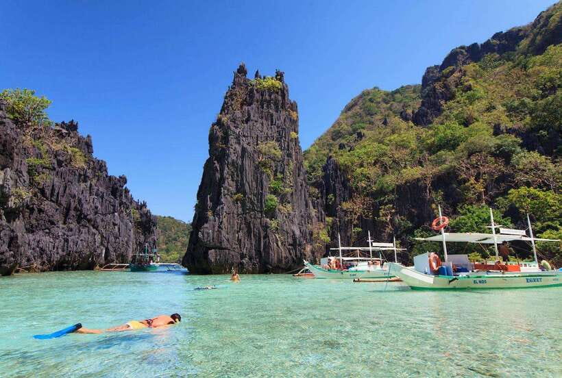 El Nido Tour C - Secret Beach plus Matinloc Shrine: quiet coves with meaning