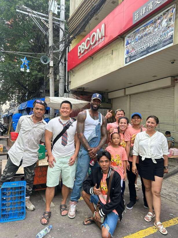 Explore Manila Slums and Hidden Market - Chinatown and street food moments: where stories connect across communities