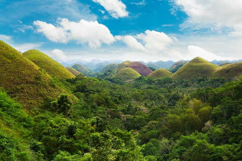 From Cebu: Day Trip to Bohol Highlights - Carmen Town and Chocolate Hills: Viewpoints, Heat, and Souvenir Walks