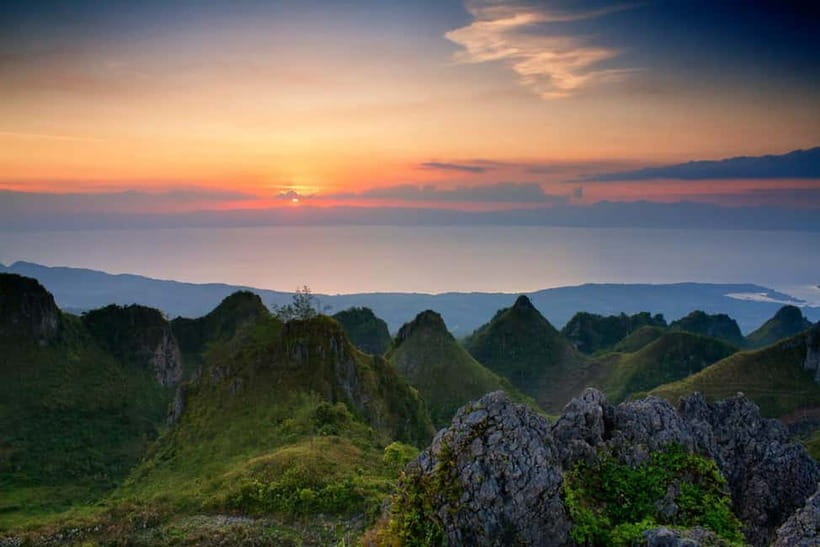 From Cebu: Osmeña Peak and Kandungaw Peak Hiking Trail - Osmeña Peak summit hike: quick climb, serious payoff