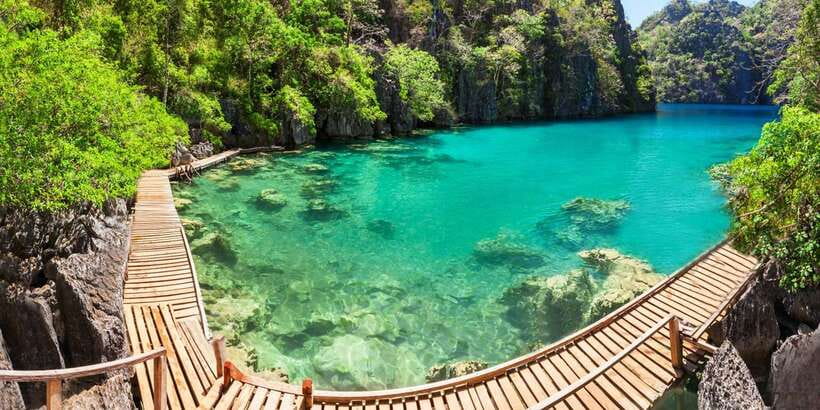 From Coron: Island Hopping Boat Day Trip with Buffet Lunch - Kayangan Lake and Twin Lagoon swims: what to do once you’re in the water