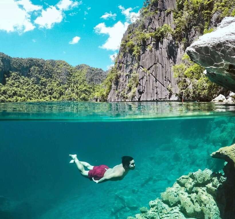From Coron: Twin Lagoon and Skeleton Wreck Cruise with Lunch - Kayangan Lake climb: the “worth it” view portion