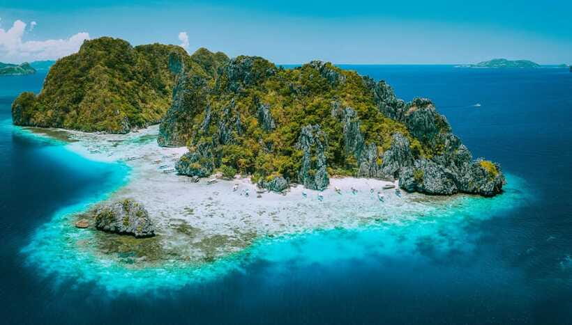 From El Nido: Island, Lagoons, and Beaches Boat Tour - Paradise Beach and Serenity Beach on Cadlao Island