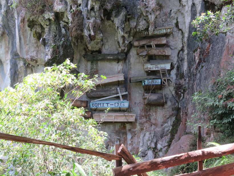 From Manila: 4-Day Sagada and Banaue Rice Terraces Tour - Echo Valley Hanging Coffins: more than a photo stop