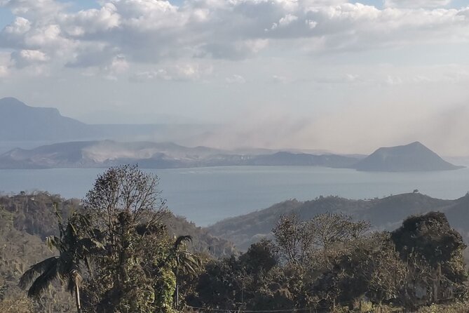From Manila: Amazing Taal Volcano Island Boat Lake Tour w/ Guide - Jeepney up to People’s Park in the Sky (and why it feels different)