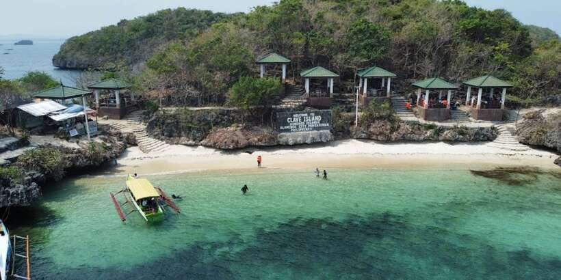 From Manila: Pangasinan Hundred Islands Guided Tour - Government’s Island and that skyline walk option