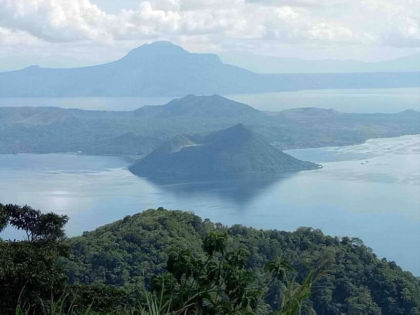 From Manila: Panoramic Tagaytay Ridge Tour - Palace in the Sky: The best moment to slow down