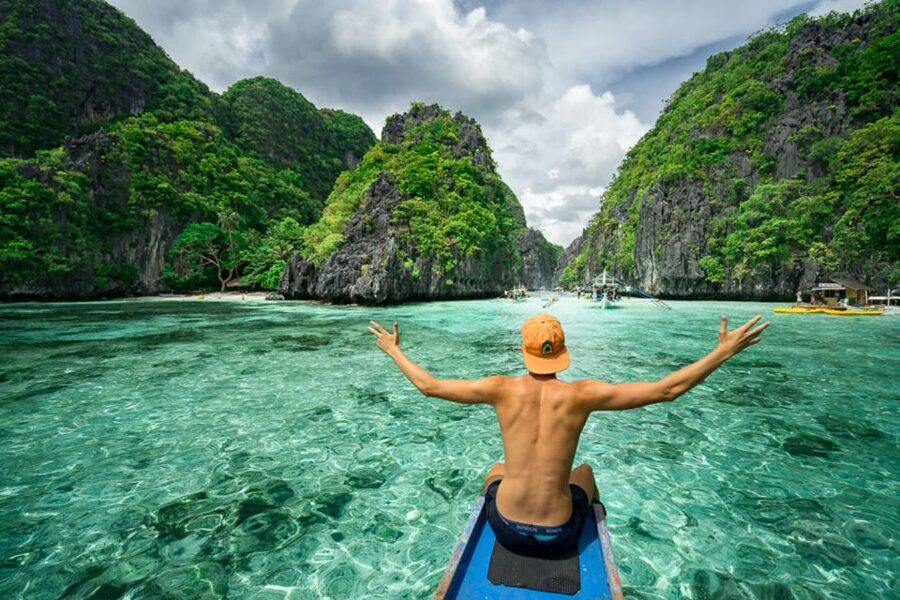 From Puerto Princesa: Day Trip to El Nido and Island Hopping - Lunch in the Middle of the Day: Mostly Good, With One Catch for Veggies