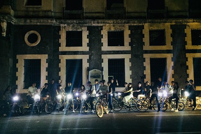 Intramuros Sunset Tours by Bambike - Stop 4: Puerta del Parian, where trade and Chinese influence show up in history