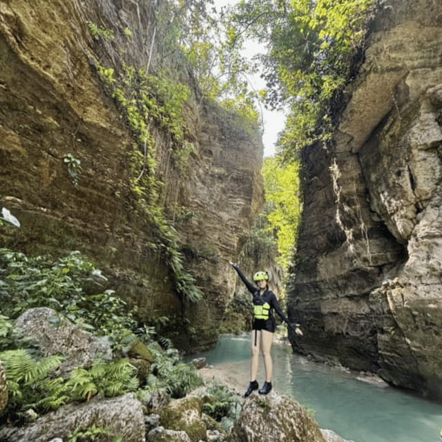 Kawasan Falls Canyoneering Transfers from Cebu with Lunch - Quick take