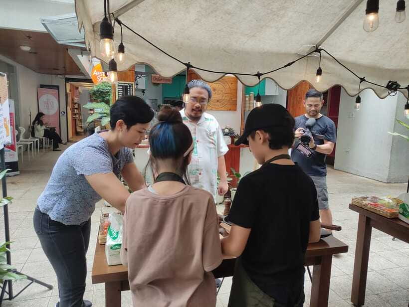 Makati: Hands on Manila Cooking Class - Getting there with Grab: make logistics easy, arrive ready