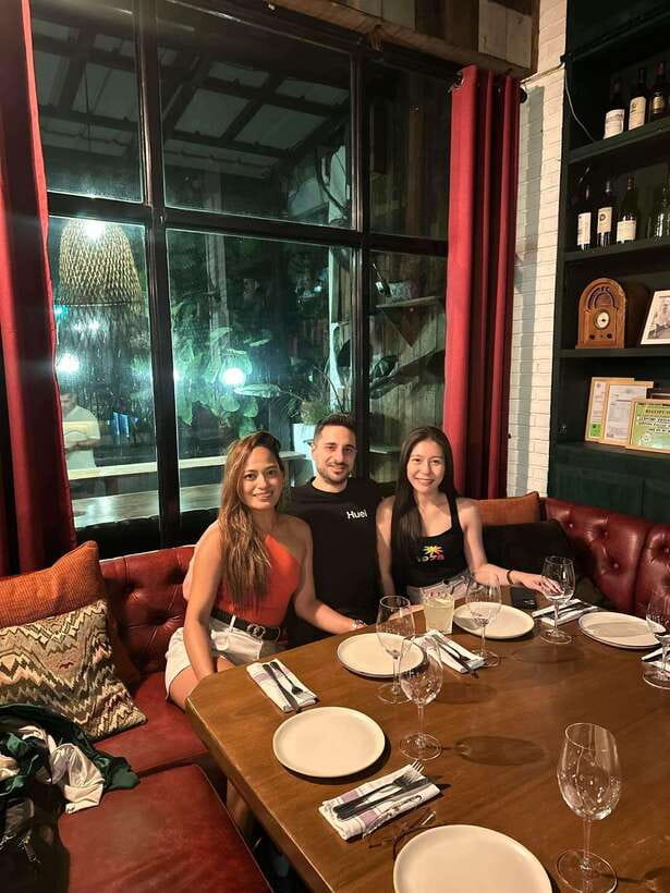 Makati Hidden Bars and Rooftop Bars with Venus - The Makati nightlife sweet spot: clubs with local access