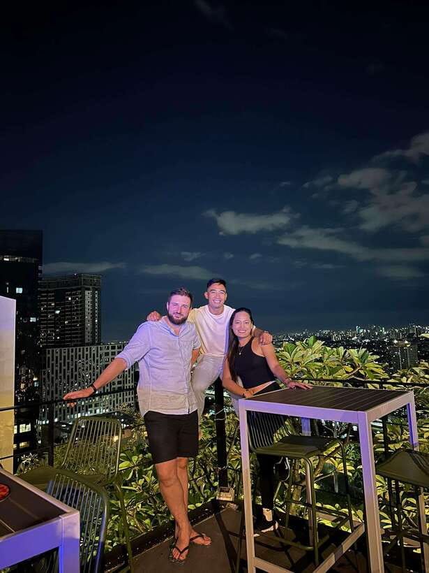 Makati Rooftop and Hidden Bars Experience - Rooftop views plus hidden bar hunting, all in one 3-hour loop