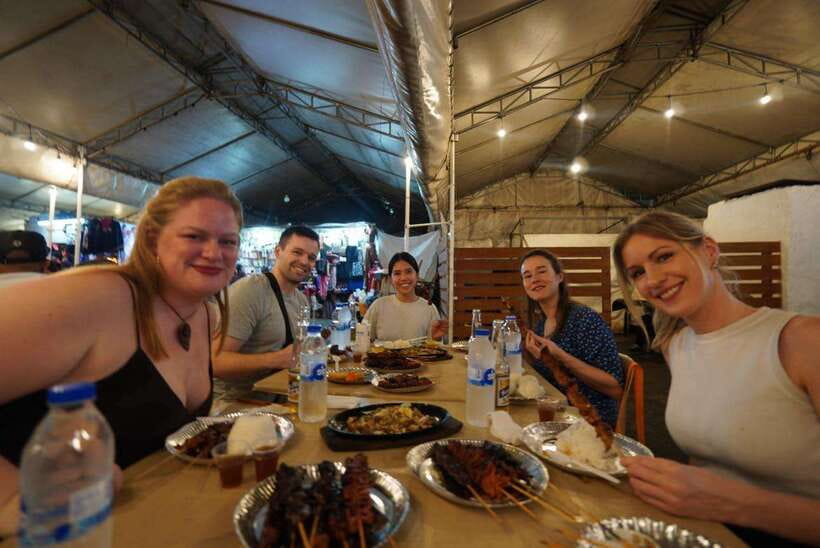 Makati: Street Food Experience with a Local Guide - Entering Makati at 8:00 PM, street food then rooftop views