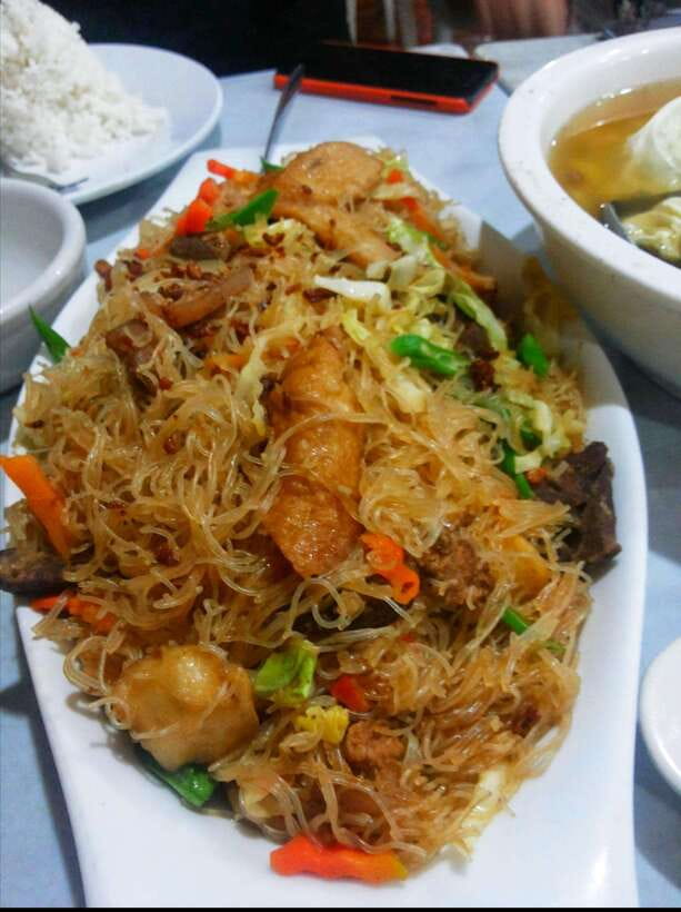 Manila: Binondo Chinatown Food Tour with Free Food Samples - Ongpin Street flavors and snack stops that feel local
