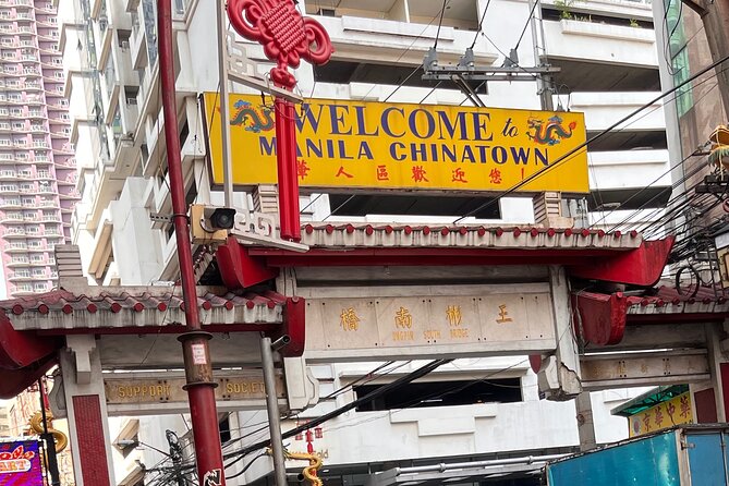 Manila: Binondo Walking Tour ( Oldest Chinatown ) - How the 2-hour route works: alleys, older buildings, and street food you choose