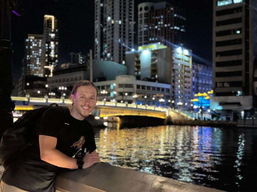 Manila: Chinatown Nighttime Tour by Tuk-Tuk - Pasig River Esplanade Finish: A Calmer Way to End Chinatown