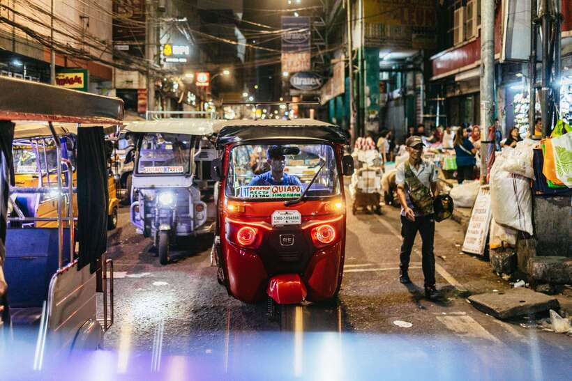 Manila: Guided Night Market Experience - Getting Around at Night: Tuktuk, Train, and Jeepney Moments