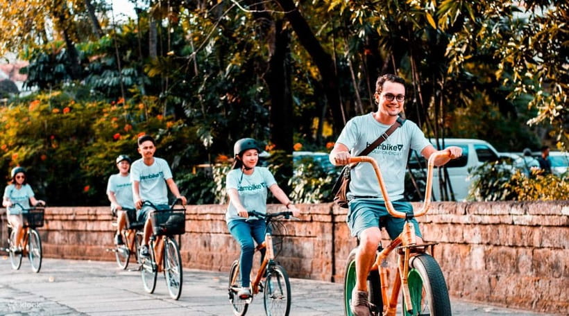 Manila: Guided Sunset Bamboo Bike Tour in Intramuros - Key highlights at a glance