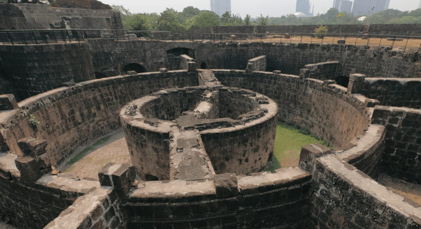 MANILA: HISTORICAL KALESA RIDE TOUR EXPERIENCE IN INTRAMUROS - Who should book, and who should skip