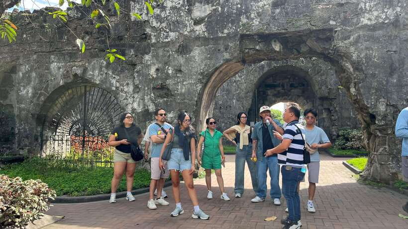 Manila: Intramuros Walking Tour. - Halo halo finish: the sweet landing after heavy stories