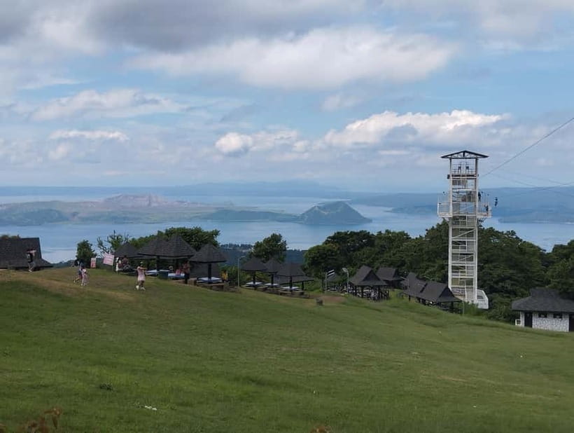 Manila: Private Tagaytay Highlands and Taal Volcano Tour - Picnic Grove viewpoints and the Taal Volcano photo plan