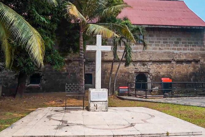 Manila's Walled City: Intramuros Walking Tour - San Agustin Church and Casa Manila: two ways to see Spanish-era life