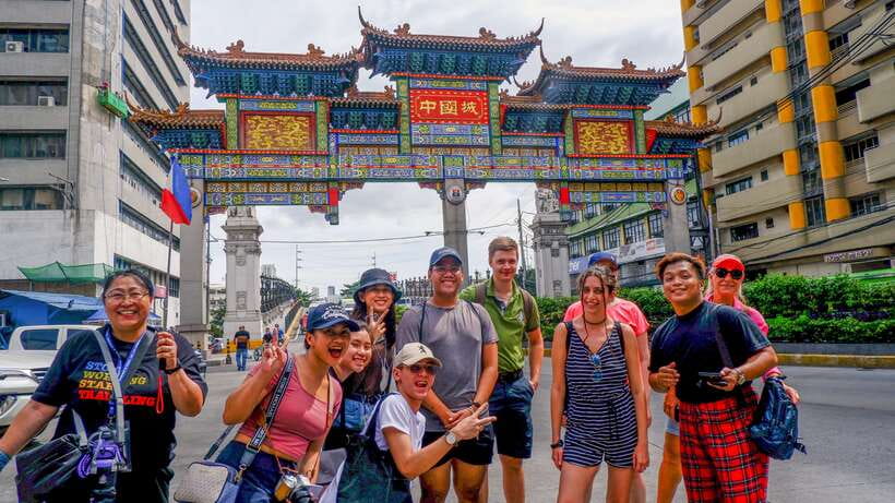 Manila: Sightseeing and Food Walking Tour with Tastings - Binondo Chinatown street food: a guided loop you can taste