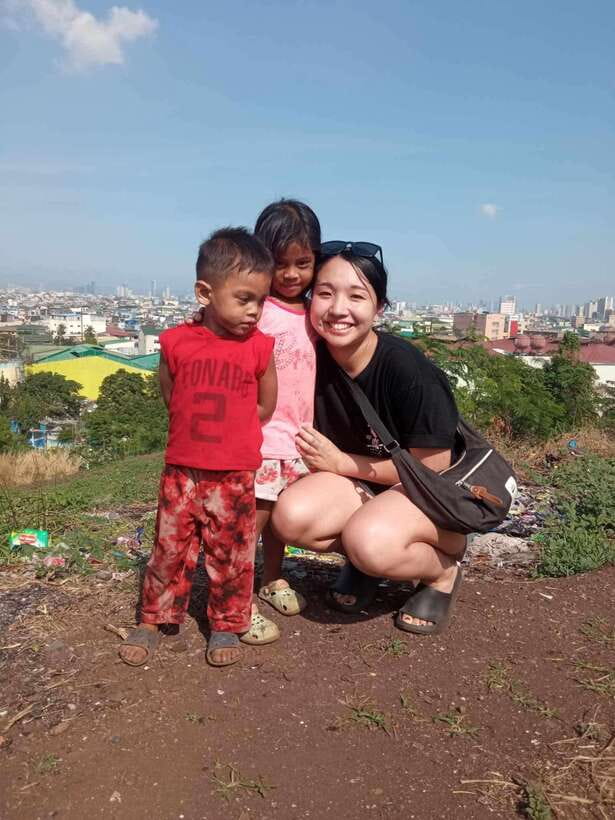 Manila slums: happy land, smokey mountain and ugbo food tour - Binondo churches and downtown walking: finishing with better city context