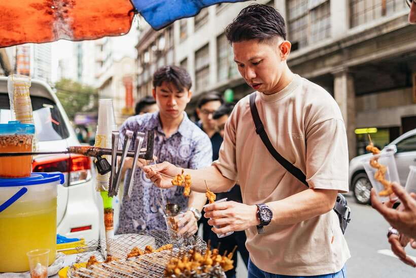Manila: Street Food and Drinks Walking Tour with Tastings - Key highlights you’ll actually feel on the street