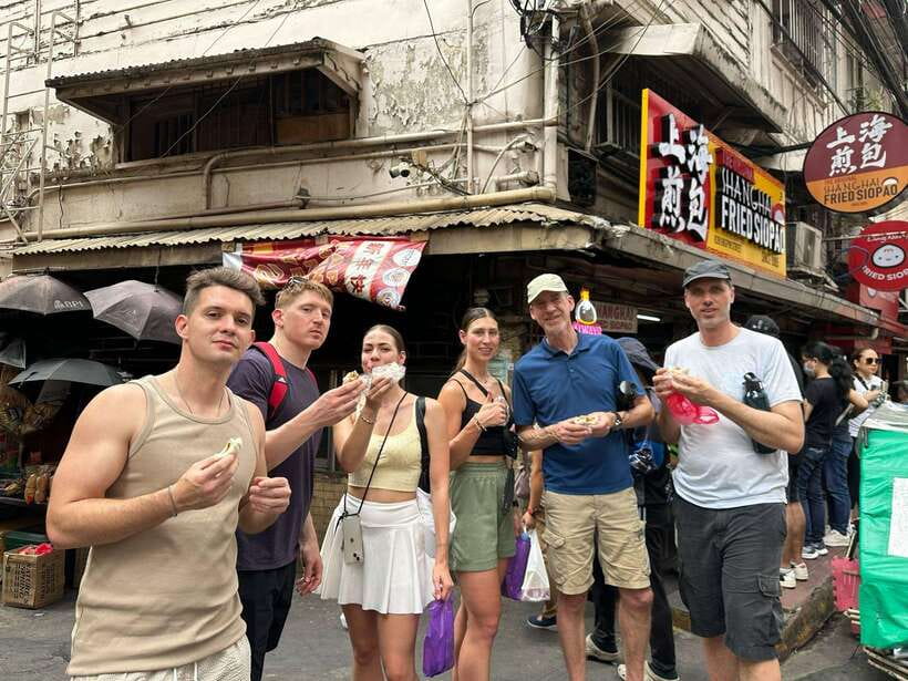 Manila Street Food and Drinks with Tuktuk Experience - Key highlights worth your time