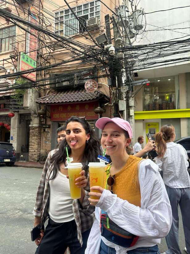 ⭐ Manila Street Food Tour in the Downtown, Eat and Drink⭐ - What you actually eat: 6 to 10 Filipino street food tastings