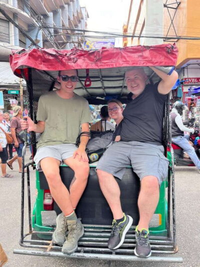 Manila Tuk-Tuk Adventure Hop-in and Hop-Off
