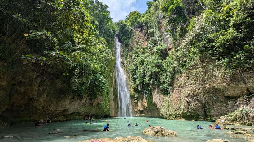 Moalboal Sardine Run, Sea Turtle & Mantayupan Falls - From Cebu City to Moalboal: the early-alarm reality