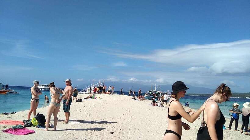 Oslob: Whaleshark Swimming, Tumalog Falls & Sumilon Island - What to bring: the small packing list that prevents stress