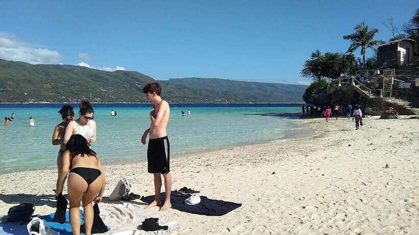 Oslob: Whaleshark Watching, Tumalog Falls & Sumilon Island - Sumilon Island sandbar time: tide rules your day