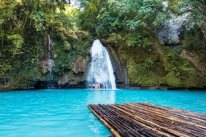 Osmeña Peak & Badian Canyoneering with Kawasan Falls Tour Package - Osmeña Peak in Dalaguete: the first big view stop