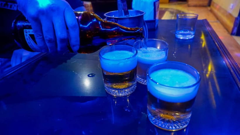 Panglao Bohol Island: Alona Beach Pub Crawl with Drinks - Alona Beach After Dark, Made Easy