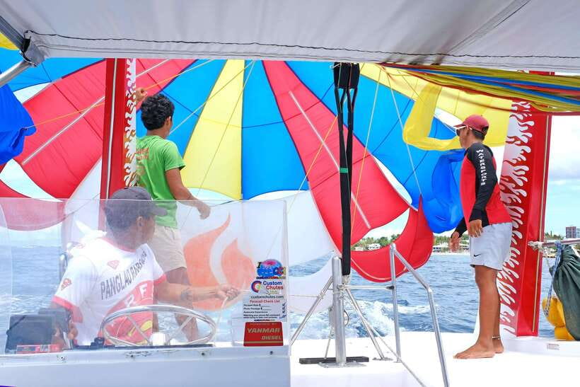 Panglao: Solo or Tandem Parasailing Experience near Alona - Who Should Skip This Parasailing Session