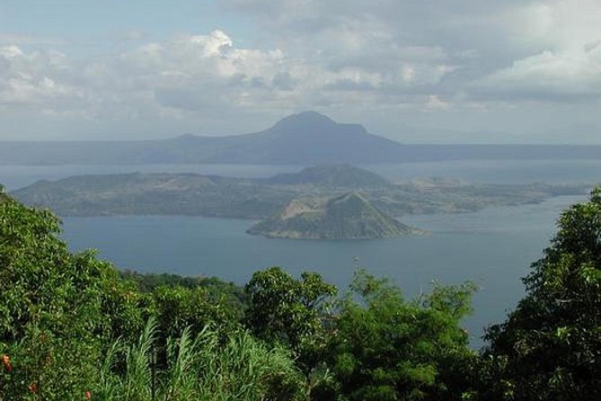 PanoramicTagaytay Ridge Tour from Manila - Palace in the Sky and Peoples Park: cool air and a big dose of Philippine storytelling
