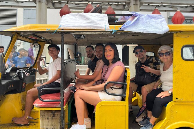 Personal Tour Guide in Manila Philippines - Stop 3: Bonifacio High Street for an upscale contrast in BGC