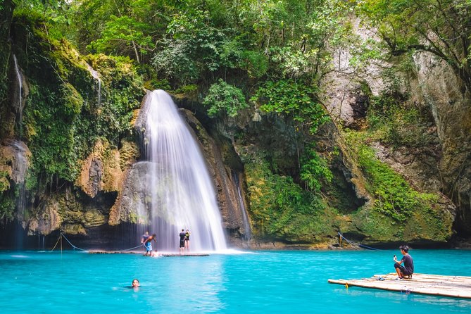 Private Kawasan Falls and Osmena Peak Day Trip from Cebu City - Lunch, packed snacks, and staying comfortable on an active day