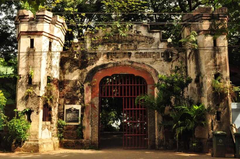 Puerto Princesa Half Day City Tour (shared tour) - Plaza Cuartel and the World War II fort connection