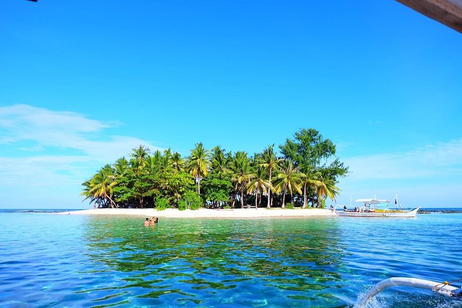 Siargao Island Hopping - How the Morning Works in General Luna (Start at 7:00 AM)
