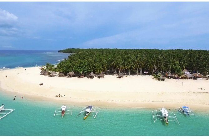 Siargao Island Hopping & land Tour - The island-hopping core: Guyam, Daku, and Naked Island