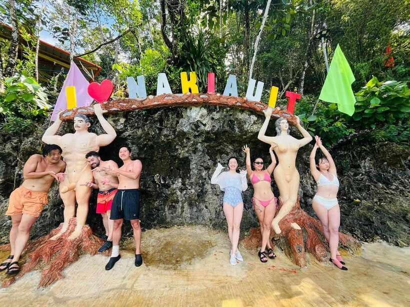 SOHOTON COVE TOUR - Sohoton Cove on Bucas Grande: the “pool + cave” day trip vibe