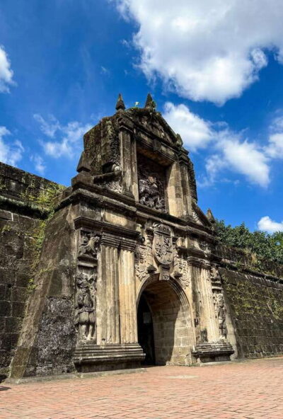 Solo Traveler Friendly Manila Walk w/ Mobile Photography