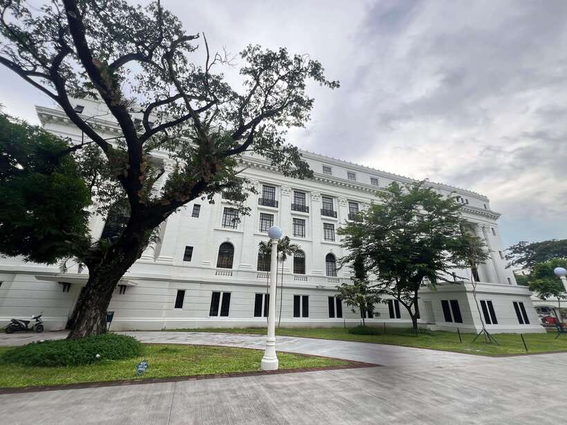 Solo Traveler Friendly Manila Walk w/ Mobile Photography - National Museum time: art, natural history, and design details