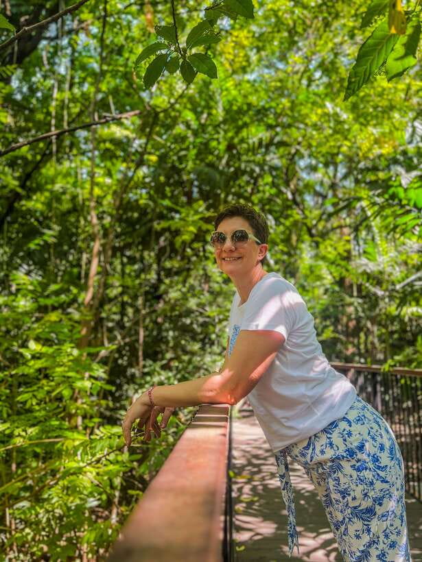 Solo Traveler Friendly Manila Walk w/ Mobile Photography - Arroceros Forest Park: a green pause, with a real-world caveat